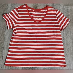 Pact Organic Cotton T-Shirt  V-neck Short Sleeves Size M